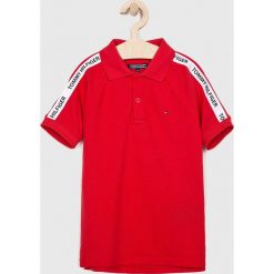 Tommy Hilfiger - Polo dziecięce 110-176 cm. Czerwone t-shirty chłopięce TOMMY HILFIGER, bez wzorów, z bawełny, z krótkim rękawem. W wyprzedaży za 179,90 zł.