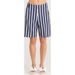 SPODENKI DERNA Sportmax Code. Niebieskie szorty damskie Sportmax Code, w paski, z elastanu. Za 350,00 zł.