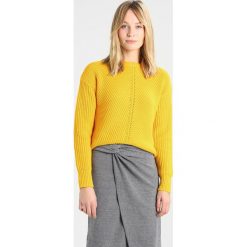 Swetry klasyczne damskie: one more story Sweter yellow