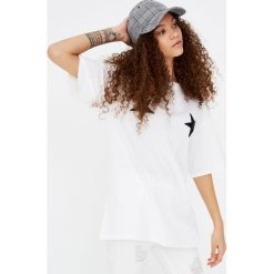 T-shirty damskie: Koszulka z naszytymi gwiazdami