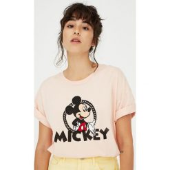 Koszulka z krótkim rękawem i Myszką Miki. Szare koszulki damskie Pull&Bear, bez wzorów, bez kołnierzyka, z krótkim rękawem. Za 59,90 zł.