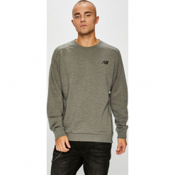 New Balance - Bluza. Szare bluzy męskie marki New Balance, s, z bawełny, bez kaptura. W wyprzedaży za 219,90 zł.