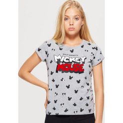 Koszulka z nadrukiem MICKEY MOUSE - Jasny szary. Szare koszulki damskie marki Cropp, s, z nadrukiem. W wyprzedaży za 9,99 zł.