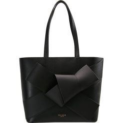 Ted Baker ALLIIE GIANT KNOT Torebka black. Czarne torebki klasyczne damskie Ted Baker, bez wzorów, bez dodatków. Za 969,00 zł.