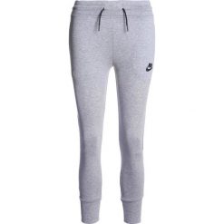 Nike Performance PANT Spodnie treningowe carbon heather/black. Szare spodnie chłopięce Nike Performance, z bawełny. W wyprzedaży za 209,30 zł.