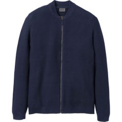 Sweter rozpinany z zamkiem bonprix ciemnoniebieski. Niebieskie swetry męskie marki bonprix, s, bez wzorów, bez kołnierzyka, bez kaptura. Za 89,99 zł.