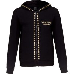Bluza MOSCHINO UNDERWEAR. Czarne bluzy damskie Moschino Underwear, bez wzorów, z bawełny, bez rękawów, z kapturem. W wyprzedaży za 631,00 zł.
