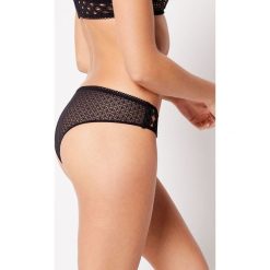 Etam - Figi Cheeky. Czarne majtki damskie Etam, bez wzorów, z elastanu. W wyprzedaży za 59,90 zł.