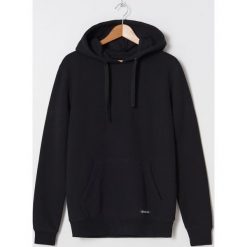 Bluza z kapturem basic - Czarny. Czarne bluzy męskie House, s, bez wzorów, z kapturem, bez rękawów, z kapturem. Za 79,99 zł.