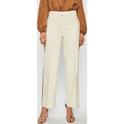 Scotch & Soda - Spodnie. Białe spodnie damskie Scotch & Soda, s, z elastanu, z podwyższonym stanem. W wyprzedaży za 399,90 zł.