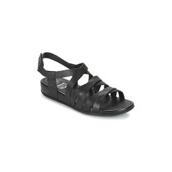 Sandały FitFlop LUMY SANDAL. Czarne sandały damskie FitFlop, bez wzorów, bez obcasa, bez zapięcia. W wyprzedaży za 375,20 zł.