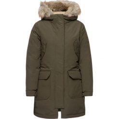 Parka Calvin Klein Jeans J20J212083. Zielone kurtki damskie Calvin Klein Jeans, na zimę, l, bez wzorów, z bawełny, bez kaptura. W wyprzedaży za 769,00 zł.