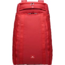 Torba podróżna DOUCHEBAGS HUGGER 60L. Czerwone torby podróżne Douchebags, klasyczne. Za 750,00 zł.