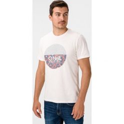 O'Neill Bedwell Koszulka Biały. Białe podkoszulki męskie O'Neill, l, z nadrukiem, z bawełny, z krótkim rękawem. Za 119,95 zł.
