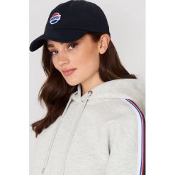 Sweet SKTBS Czapka z daszkiem Sweet Pepsi Gone Logo - Navy. Niebieskie czapki z daszkiem damskie marki Sweet SKTBS. W wyprzedaży za 40,38 zł.
