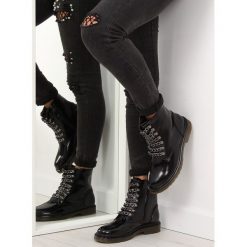 Botki martensiaki DD32 BLACK. Czarne botki damskie obuwie damskie, klasyczne, bez obcasa, na sznurówki. Za 146,31 zł.