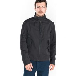 BOSS Hugo Boss Corba Kurtka Czarny. Czarne płaszcze męskie BOSS Hugo Boss, na wiosnę, m, bez wzorów, z poliesteru. Za 1682,95 zł.