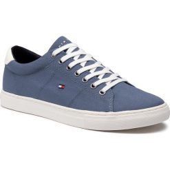 Tenisówki TOMMY HILFIGER - Seasonal Textile Sneaker FM0FM02857 Grey Dusk PO7. Niebieskie półbuty męskie TOMMY HILFIGER, bez wzorów, z gumy, bez zapięcia. Za 339,00 zł.