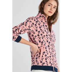 Bluza w kwiaty - Wielobarwn. Szare bluzy damskie Sinsay, s, w kwiaty, bez rękawów, bez kaptura. Za 59,99 zł.