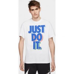 Nike Sportswear JDI Koszulka Biały. Białe podkoszulki męskie Nike, s, z nadrukiem, z bawełny, z krótkim rękawem. Za 85,95 zł.