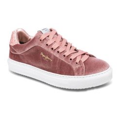 Sneakersy w kolorze jasnoróżowym. Różowe sneakersy damskie Melissa, Pepe Jeans. W wyprzedaży za 129,95 zł.