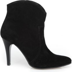Botki na szpilce - skóra naturalna - model 435 - kolor czarny welur. Czarne botki damskie Zapato, z jeansu, eleganckie, na wysokim obcasie, na obcasie, bez zapięcia. W wyprzedaży za 319,00 zł.