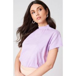 NA-KD Top ze stójką - Purple. Fioletowe topy damskie NA-KD, bez wzorów, z bawełny, ze stójką. W wyprzedaży za 20,47 zł.
