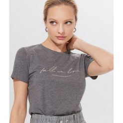 Koszulka z bawełną - Szary. Szare koszulki damskie Mohito, s, bez wzorów, z bawełny, bez kołnierzyka, bez rękawów. Za 39,99 zł.