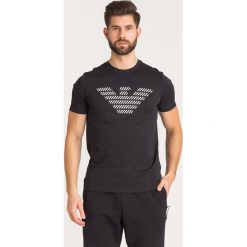 T-SHIRT Emporio Armani. Czarne t-shirty męskie Emporio Armani, s, z nadrukiem, z bawełny, z okrągłym kołnierzem. Za 237,30 zł.