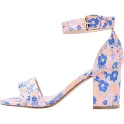 Rzymianki damskie: Evans WIDE FIT FRANZI Sandały multicolor