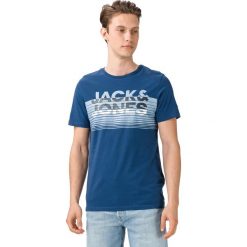 Jack & Jones Brix Koszulka Niebieski. Niebieskie podkoszulki męskie Jack & Jones, s, z nadrukiem, z bawełny, z krótkim rękawem. Za 56,95 zł.