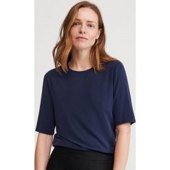 T-shirt z gładkiej dzianiny - Granatowy. Niebieskie t-shirty damskie Reserved, s, z dzianiny. Za 59,99 zł.