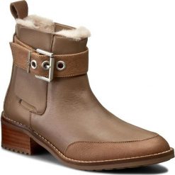 Botki EMU AUSTRALIA - Medlow W11298 Mushroom. Brązowe botki damskie na obcasie marki EMU Australia, ze skóry, eleganckie, na klamry. W wyprzedaży za 549,00 zł.