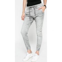 Pepe Jeans - Jeansy. Szare jeansy damskie marki Pepe Jeans. W wyprzedaży za 299,90 zł.