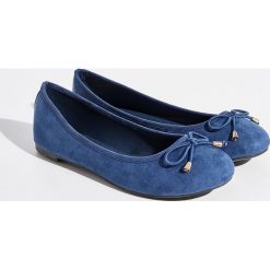 Baleriny damskie: Zamszowe baleriny – Granatowy