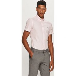 Tommy Hilfiger - Koszula. Różowe koszule męskie TOMMY HILFIGER, s, bez wzorów, z bawełny, eleganckie, button down, z krótkim rękawem. Za 299,90 zł.