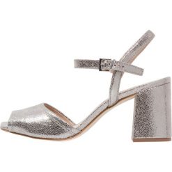 Sandały damskie: Andre LINGOT Sandały silver