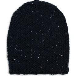 Czapka damska Iskrzyk czarna. Czarne czapki zimowe damskie Art of Polo. Za 28,94 zł.