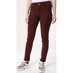Bordowe Spodnie Number One. Czerwone spodnie damskie Born2be. Za 34,99 zł.