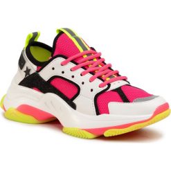 Sneakersy STEVE MADDEN - Gradually SM11000957-04005-913 Fuschia Multi. Różowe półbuty damskie Steve Madden, na co dzień, bez wzorów, ze skóry ekologicznej, bez obcasa, na płaskiej podeszwie, bez zapięcia. Za 519,00 zł.