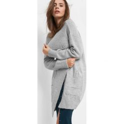 Kardigan oversize. Szare kardigany damskie marki Orsay, s, z dzianiny. W wyprzedaży za 110,00 zł.