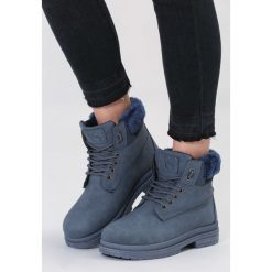 Granatowe Traperki High Life. Niebieskie buty zimowe damskie vices, z materiału, z okrągłym noskiem, na obcasie. Za 89,99 zł.
