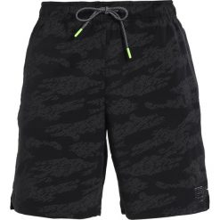 Spodenki i szorty męskie: Superdry TRAINING RELAXED SHORT Krótkie spodenki sportowe black dash/reflective camo