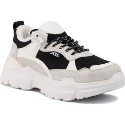 Sneakersy XTI - 49488 Blanco. Białe półbuty damskie Xti, na co dzień, bez wzorów, ze skóry ekologicznej, bez obcasa, na płaskiej podeszwie, bez zapięcia. W wyprzedaży za 199,00 zł.