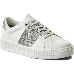 Sneakersy MARCO TOZZI - 2-23719-30 White Comb 197. Białe półbuty damskie Marco Tozzi, ze skóry ekologicznej. W wyprzedaży za 179,00 zł.