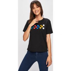 Vans - T-shirt. Czarne bluzki damskie Vans, s, z nadrukiem, z bawełny, z okrągłym kołnierzem. W wyprzedaży za 79,90 zł.