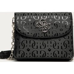 Guess Jeans - Torebka. Czarne listonoszki damskie Guess Jeans, w paski, z bawełny, na ramię, małe, bez dodatków. Za 529,90 zł.