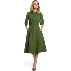 Zielona Rozkloszowana Sukienka z Poszerzanym Rękawem do Łokcia. Zielone sukienki damskie Molly.pl, na imprezę, s, bez wzorów, z tkaniny, eleganckie, bez kołnierzyka, bez rękawów, rozkloszowane. Za 139,90 zł.