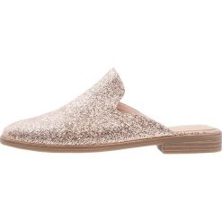 Klapki damskie: Marcel Ostertag x Tamaris Klapki rose