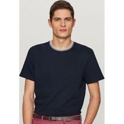 T-shirt z dzianiny strukturalnej - Granatowy. Niebieskie t-shirty męskie Reserved, l, z dzianiny. Za 59,99 zł.